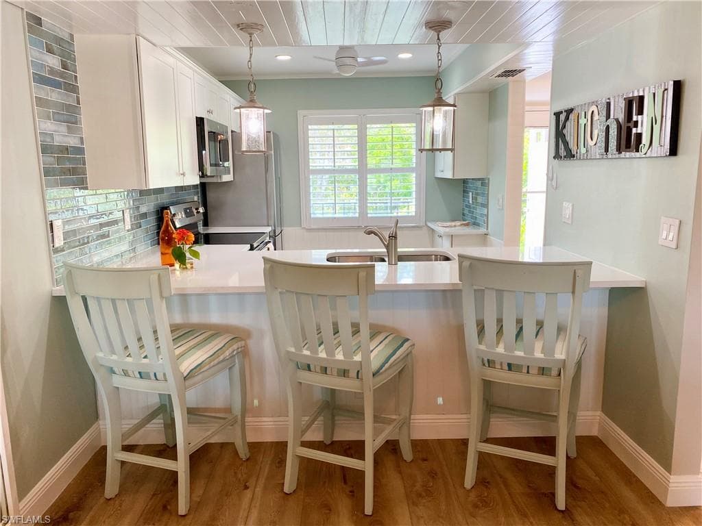 168 Palm DR 3044 NAPLES, FL 34112