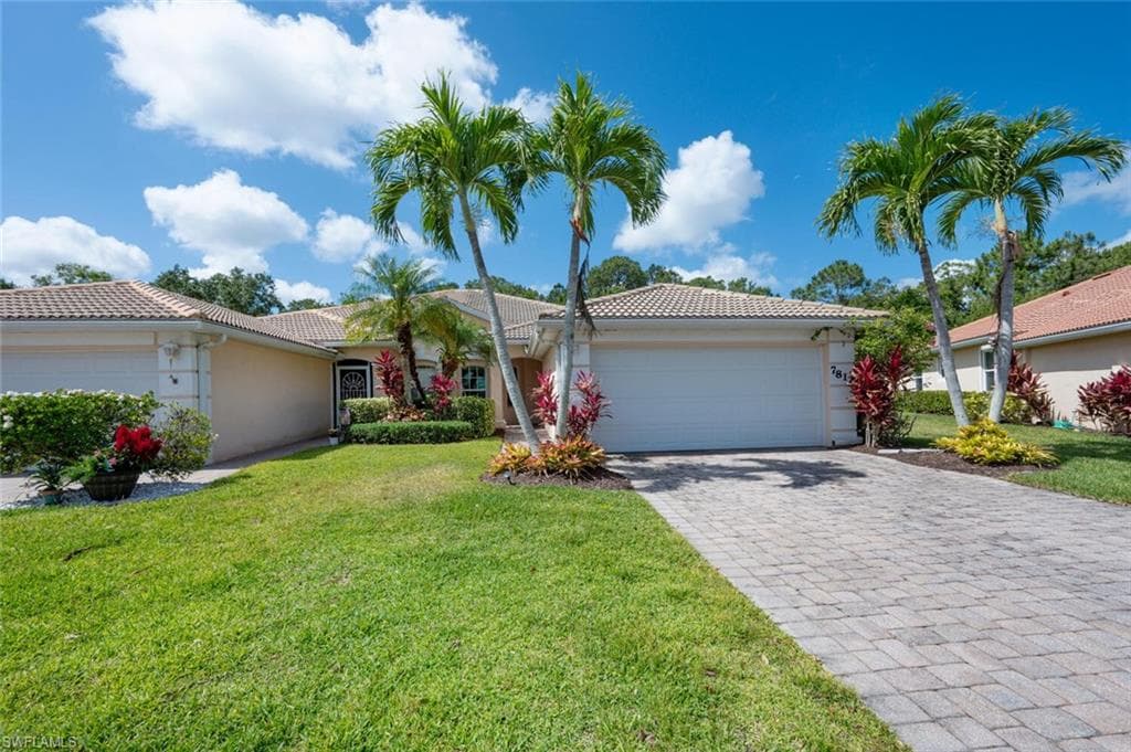 7812 Meridan CT NAPLES, FL 34104