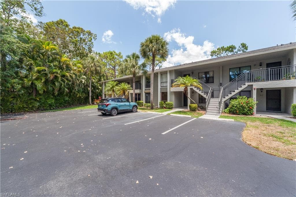 1227 Commonwealth CIR G103 NAPLES, FL 34116