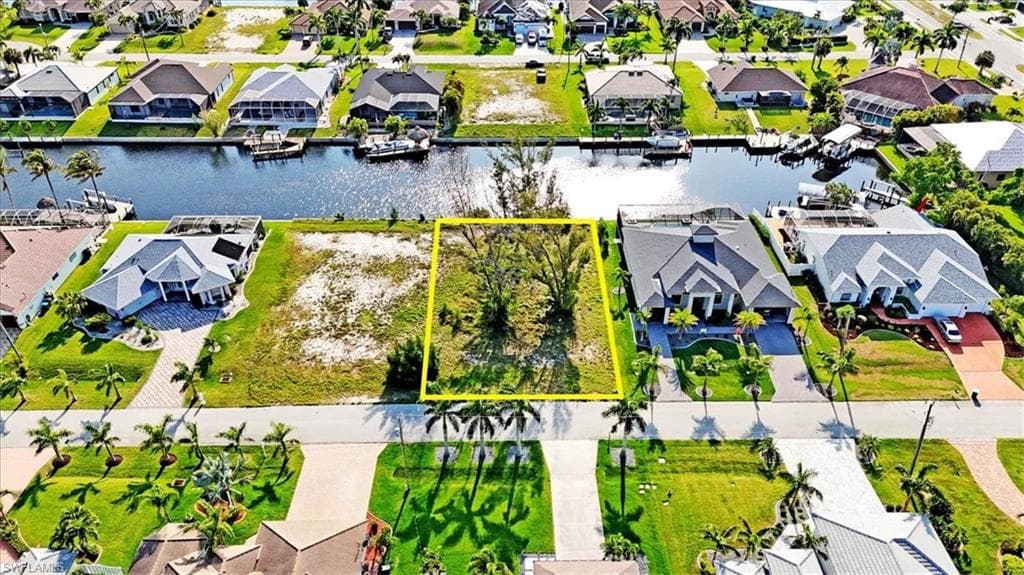 4121 28th AVE CAPE CORAL, FL 33914