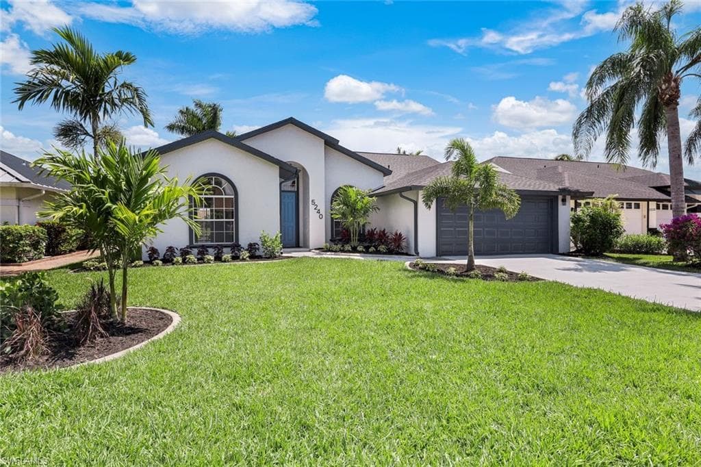 5240 Malvern CT NAPLES, FL 34112