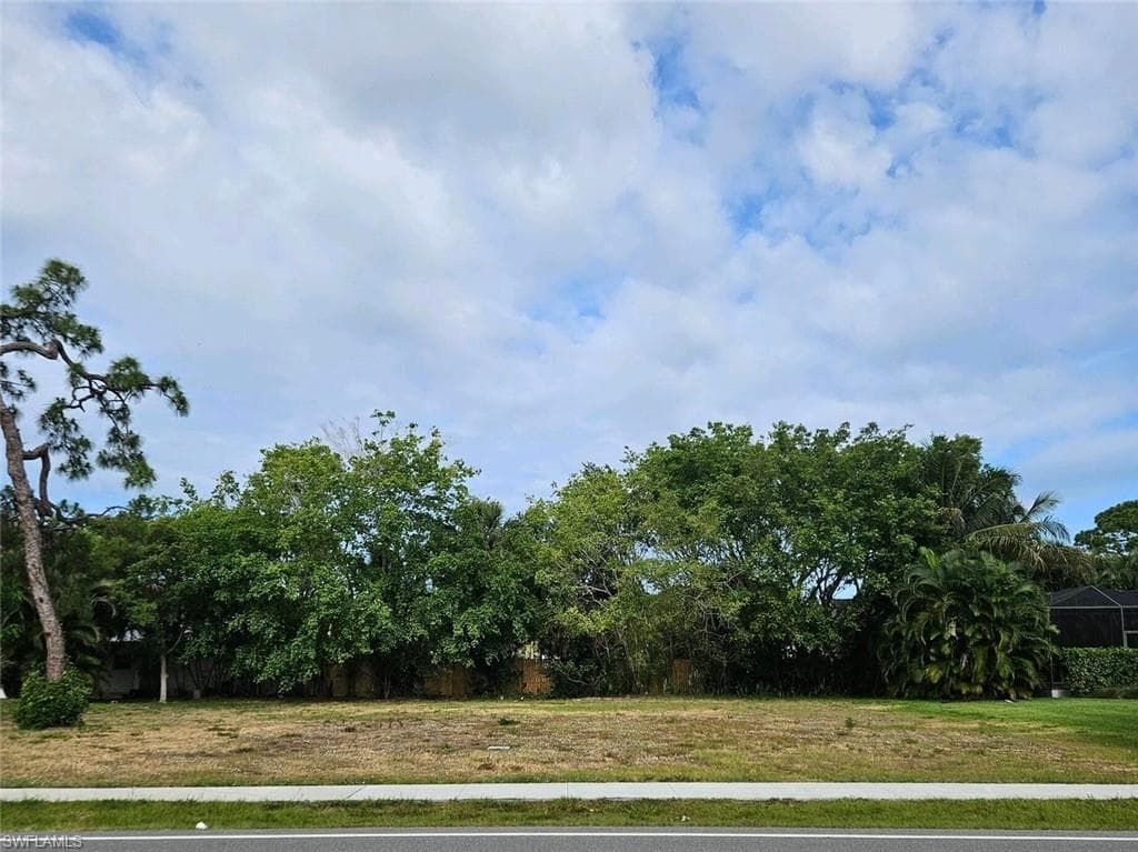 484 Yellowbird ST MARCO ISLAND, FL 34145