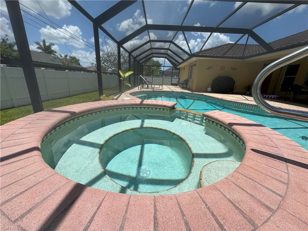 4013 SW 17th AVE CAPE CORAL, FL 33914