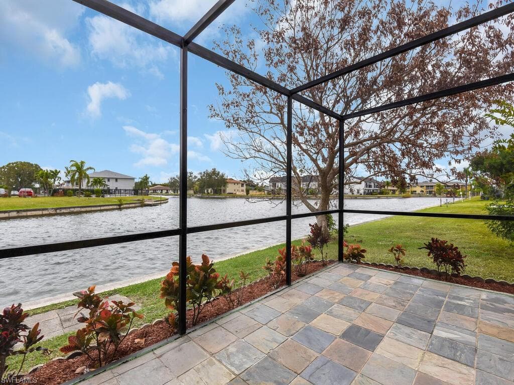 1249 SE 8th ST 110 CAPE CORAL, FL 33990