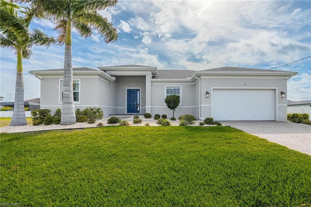 121 SW 37th PL CAPE CORAL, FL 33991
