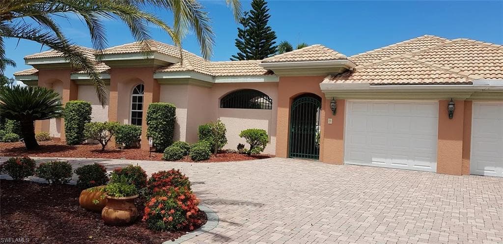9789 Mar Largo CIR FORT MYERS, FL 33919