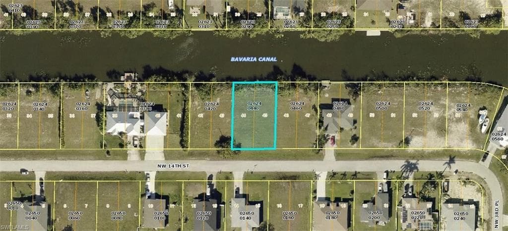 405 14th ST CAPE CORAL, FL 33993