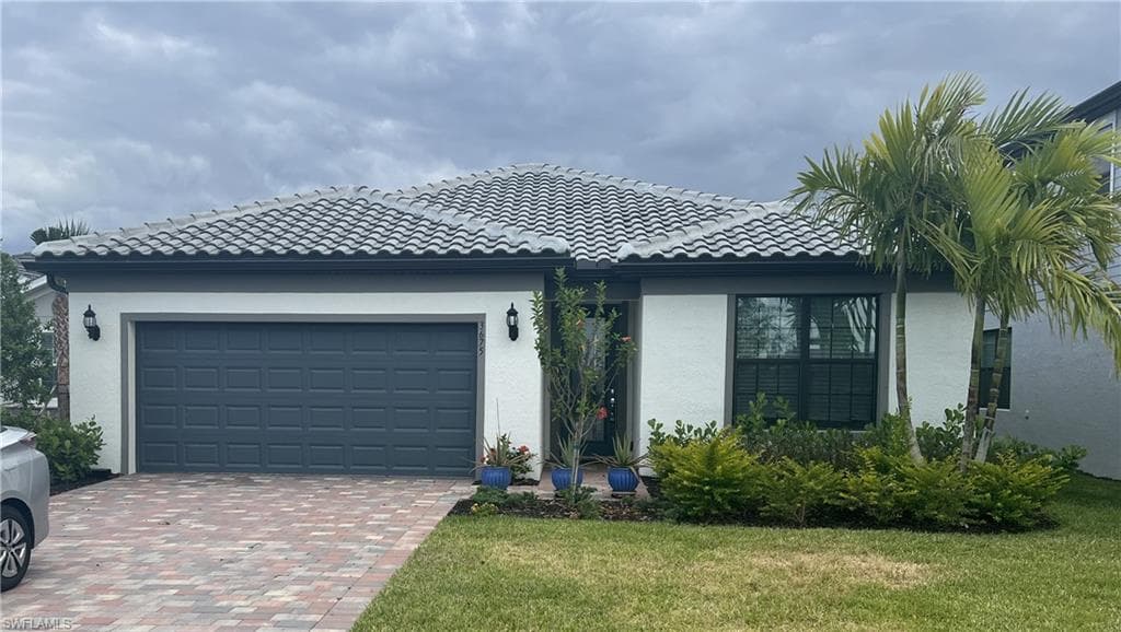 3675 Passion Vine DR ALVA, FL 33920