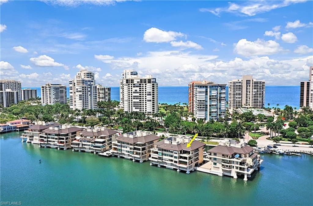 4400 Gulf Shore BLVD N 5-505 NAPLES, FL 34103