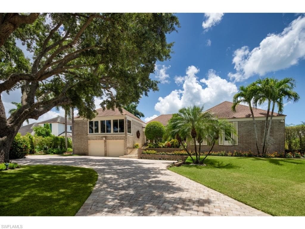2610 Half Moon WALK NAPLES, FL 34102