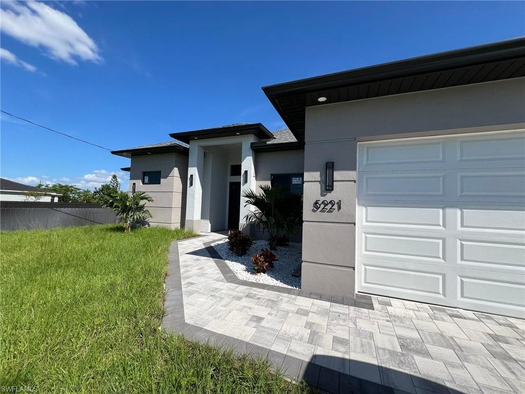 5221 Baron ST LEHIGH ACRES, FL 33971