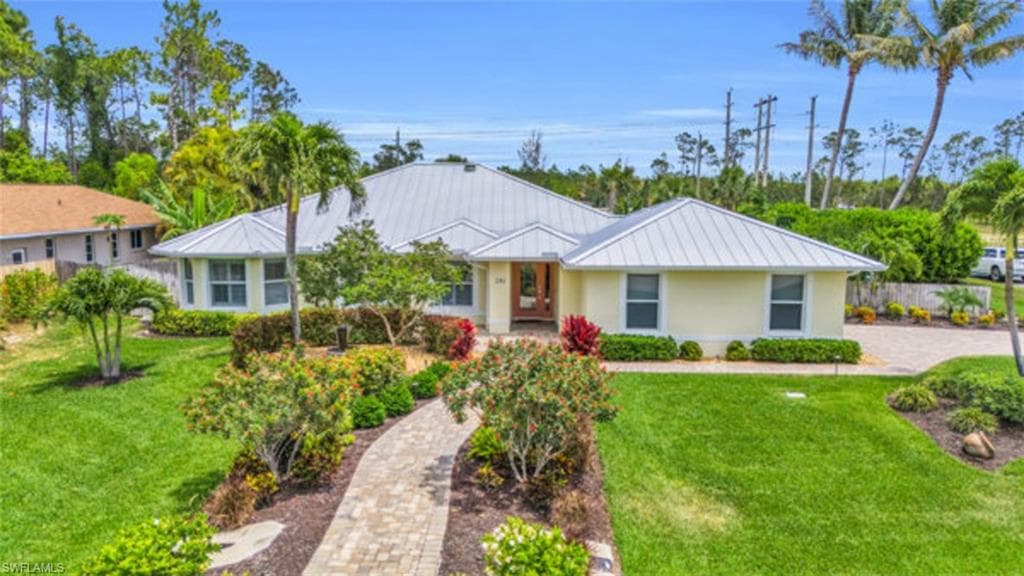 282 Saybrook CT NAPLES, FL 34110