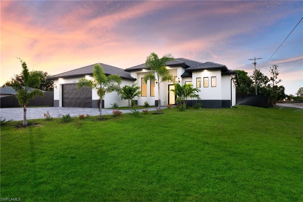 629 SE 26th TER CAPE CORAL, FL 33904
