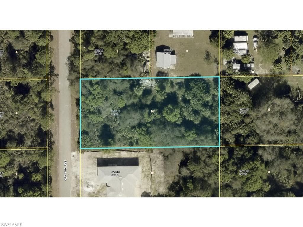 518 Dayton AVE LEHIGH ACRES, FL 33972