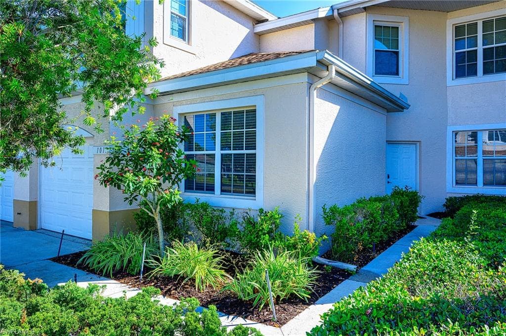9600 Village View BLVD 101 BONITA SPRINGS, FL 34135