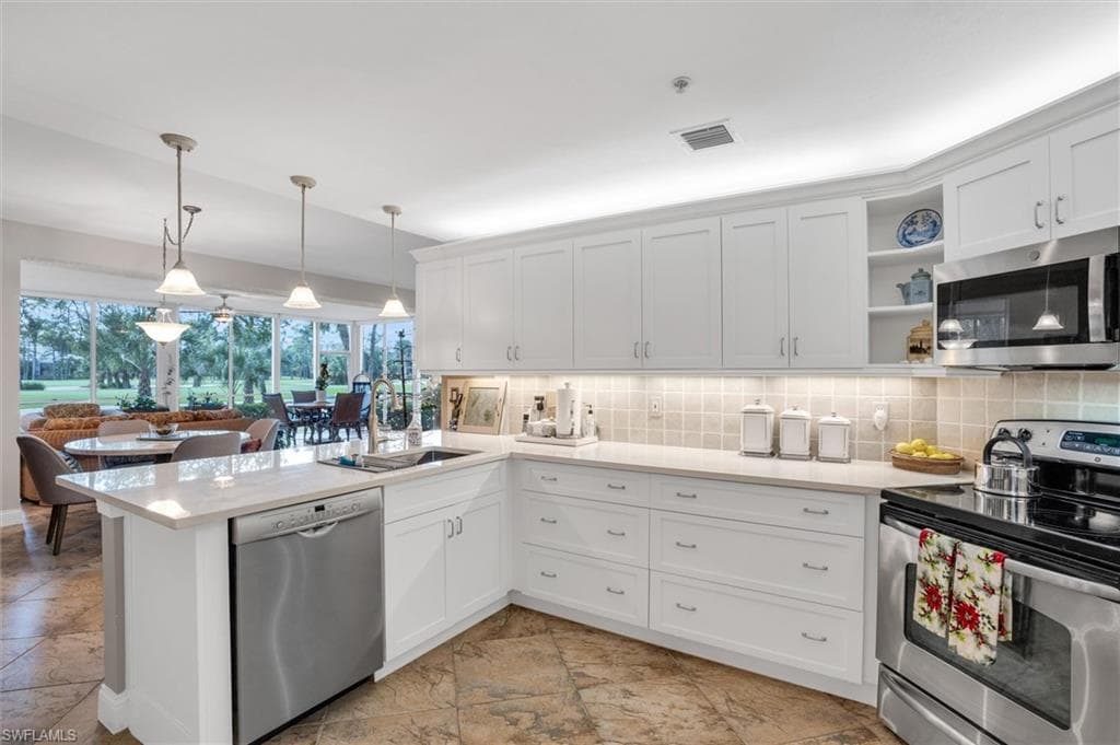 776 Eagle Creek DR 103 NAPLES, FL 34113