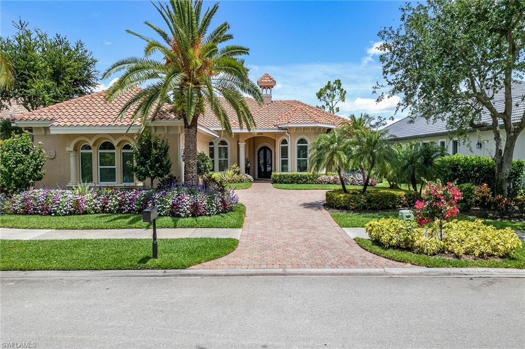 7646 Mulberry LN NAPLES, FL 34114