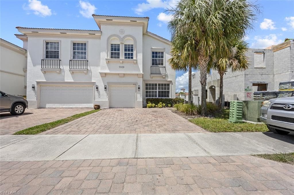 7029 Ambrosia LN 606 NAPLES, FL 34119