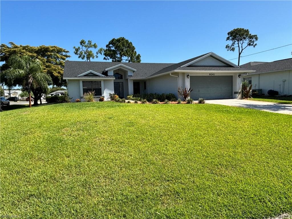 9241 Cypress DR N FORT MYERS, FL 33967
