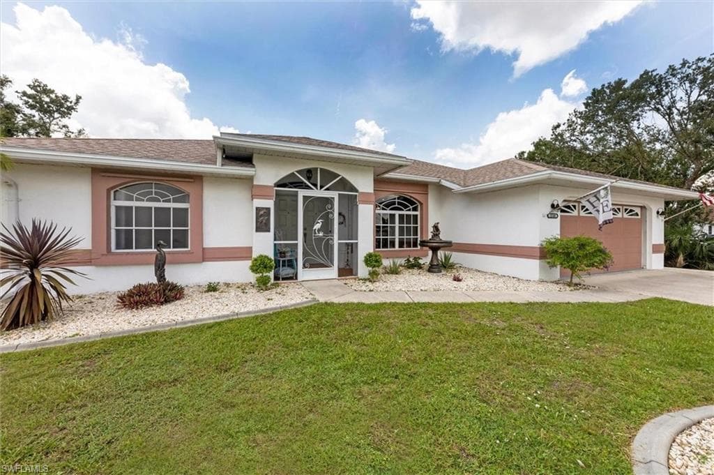 2140 Delta ST PORT CHARLOTTE, FL 33952