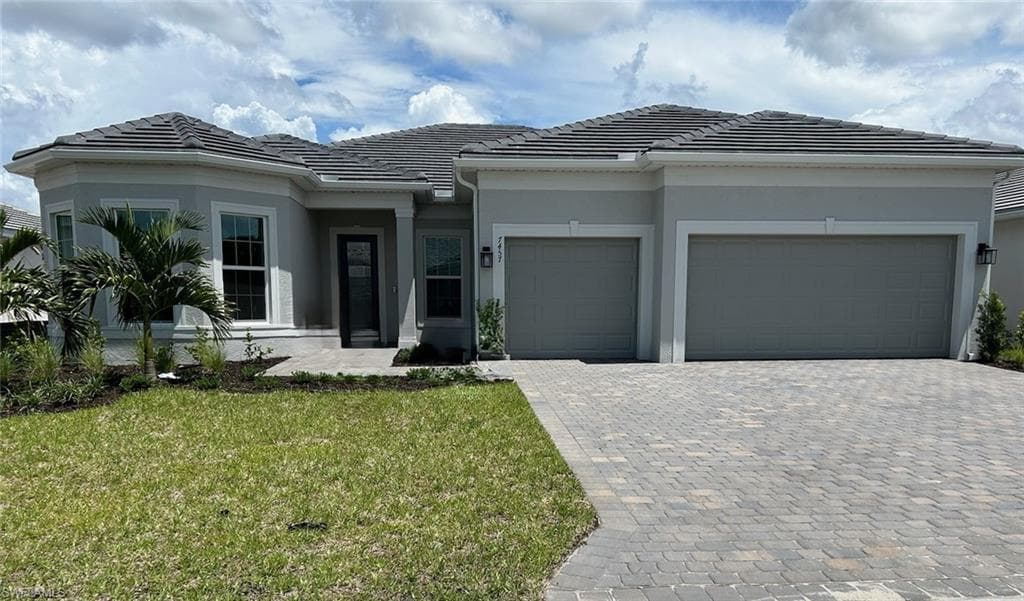 7457 Blue Salvia DR NORTH FORT MYERS, FL 33917