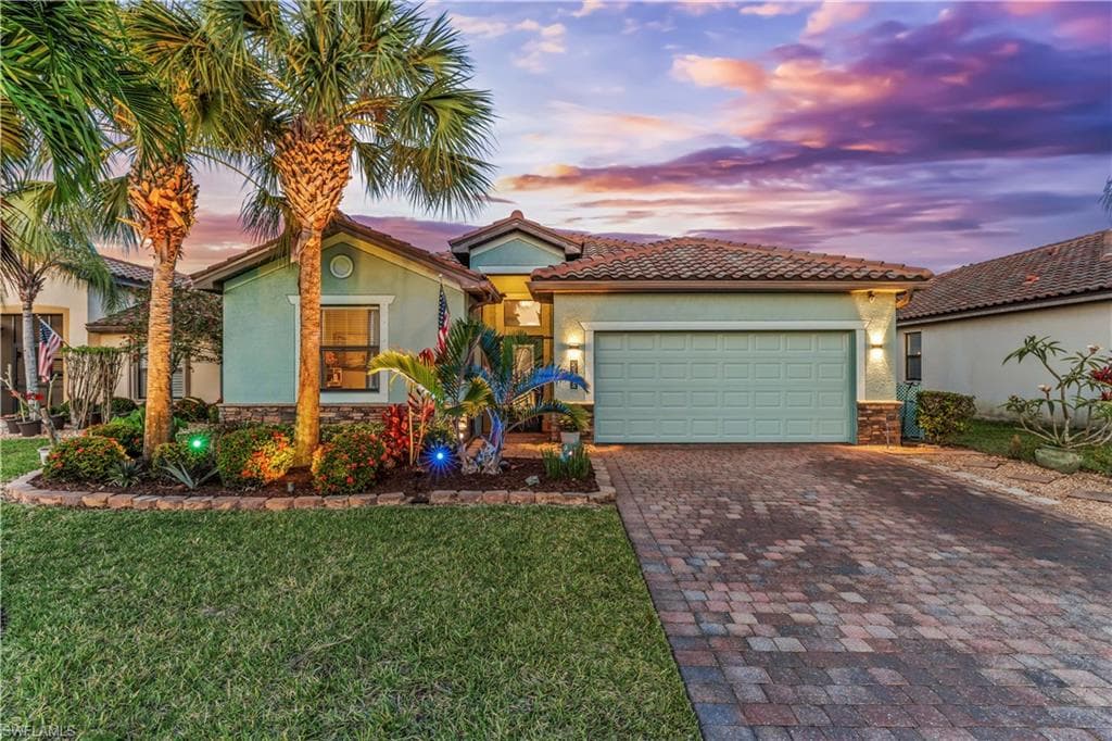 2848 Via Piazza LOOP FORT MYERS, FL 33905