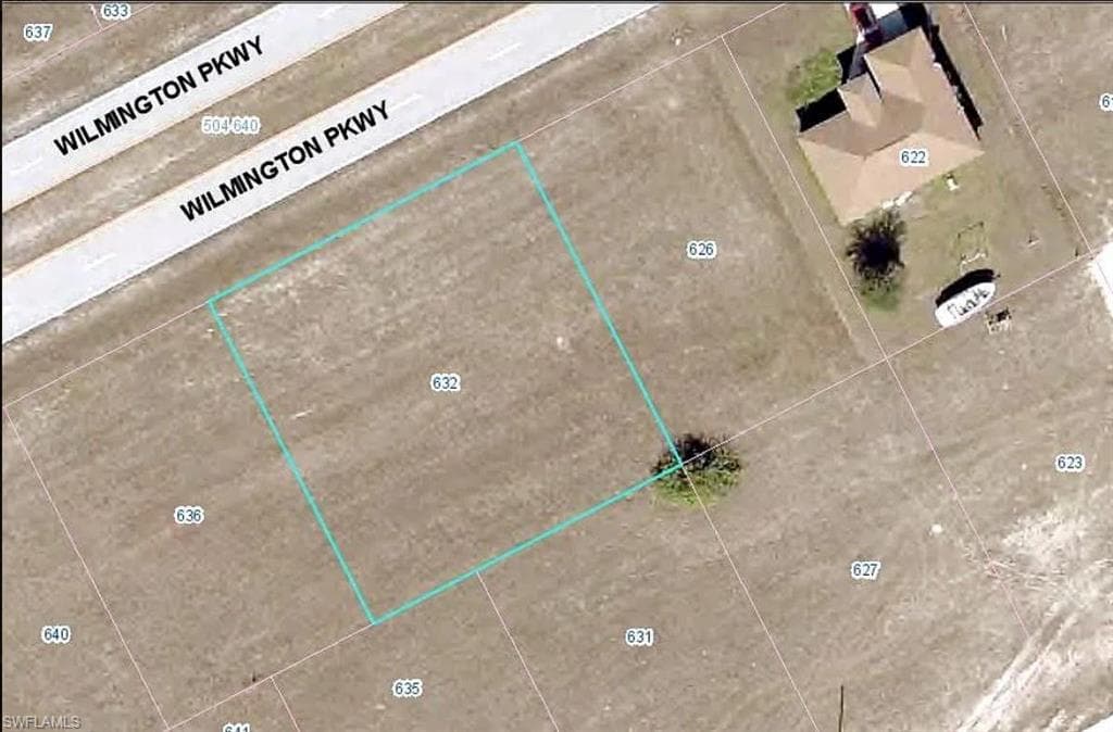 632 Wilmington PKWY CAPE CORAL, FL 33993