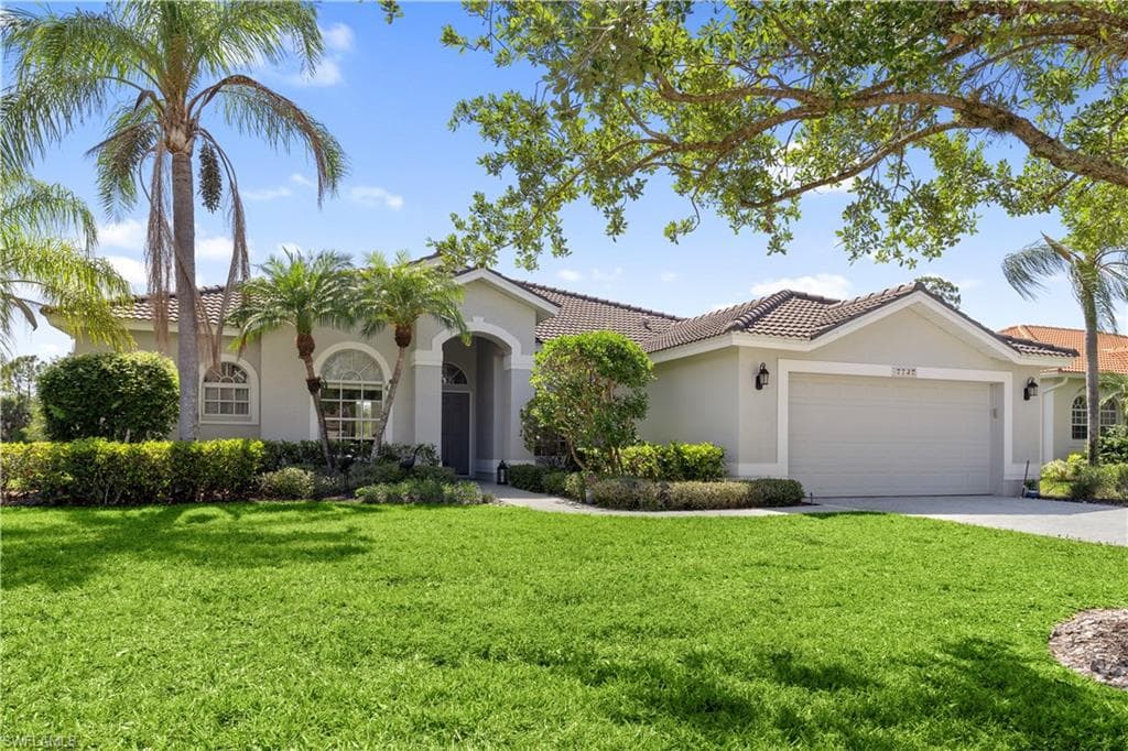 7727 Naples Heritage DR NAPLES, FL 34112