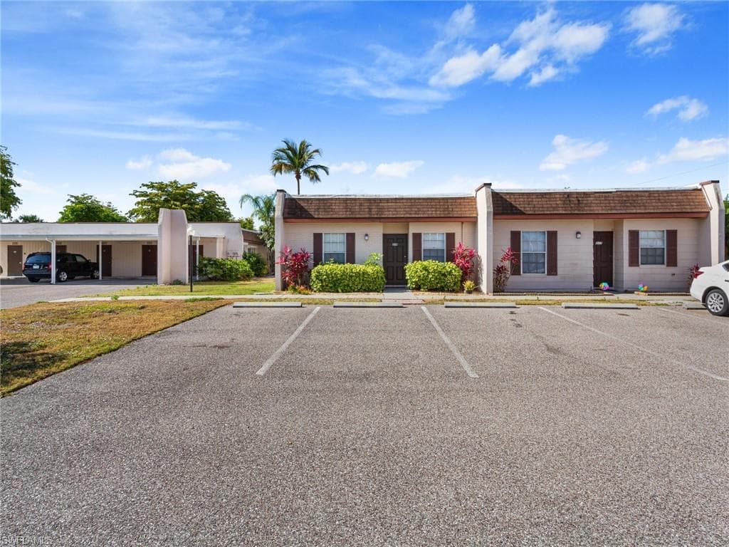 6300 S Pointe BLVD 318 FORT MYERS, FL 33919