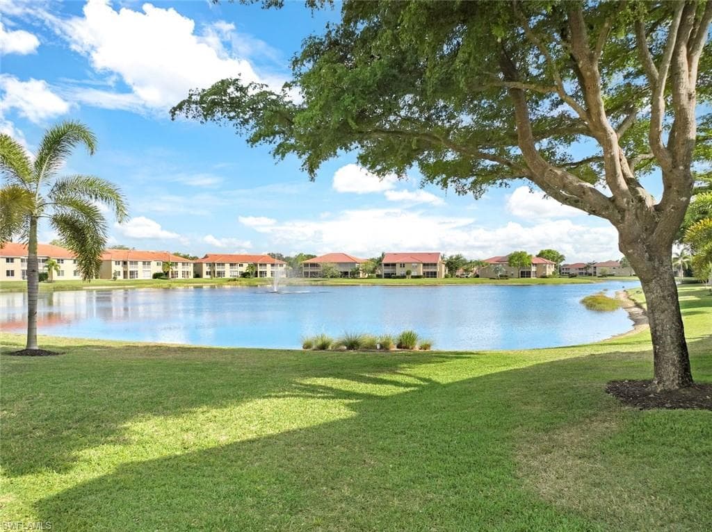6770 Huntington Lakes CIR 203 NAPLES, FL 34119