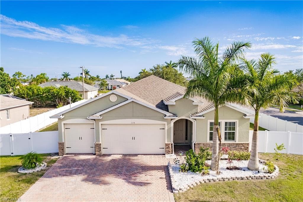116 SE 27th TER CAPE CORAL, FL 33904