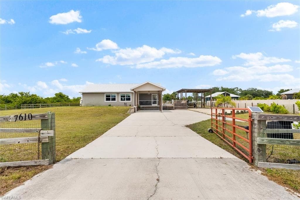7610 15th TER LABELLE, FL 33935