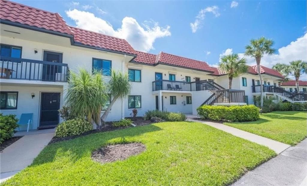 4306 27th CT SW 103 NAPLES, FL 34116