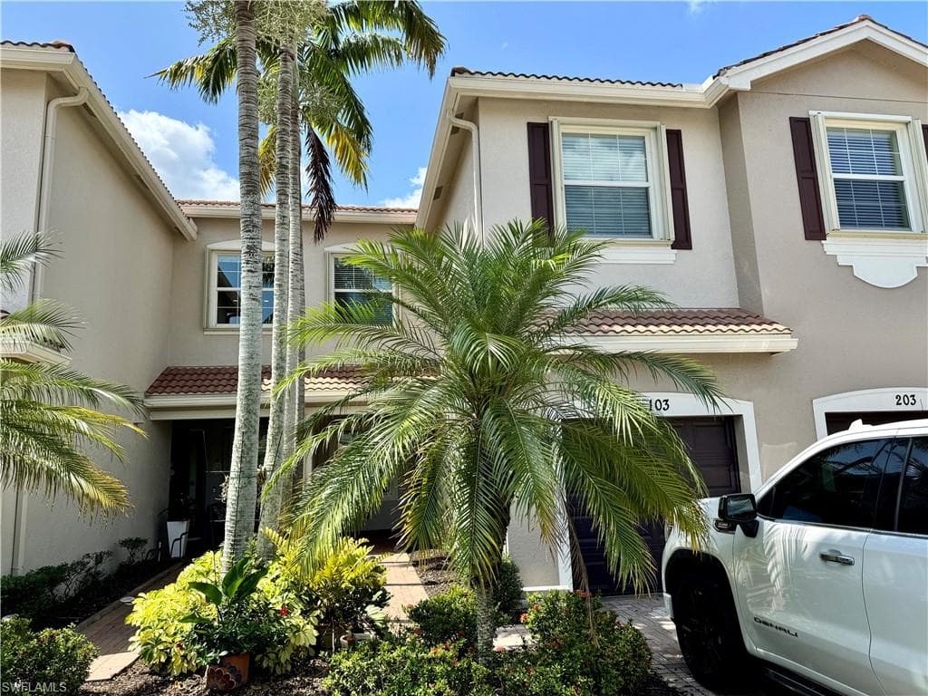 6525 Monterey PT 103 NAPLES, FL 34105