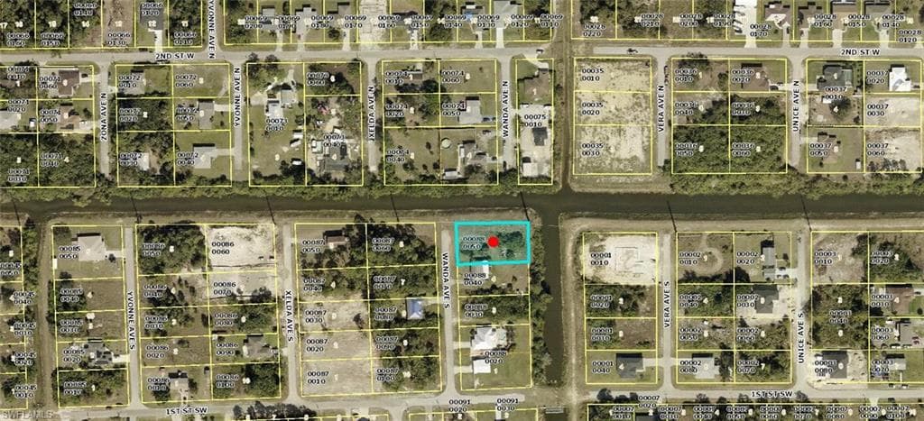 51 Wanda AVE S LEHIGH ACRES, FL 33976