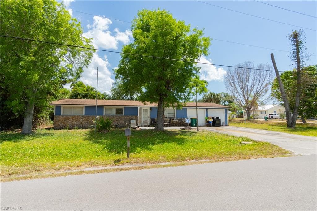 3750 Guilford RD NAPLES, FL 34112