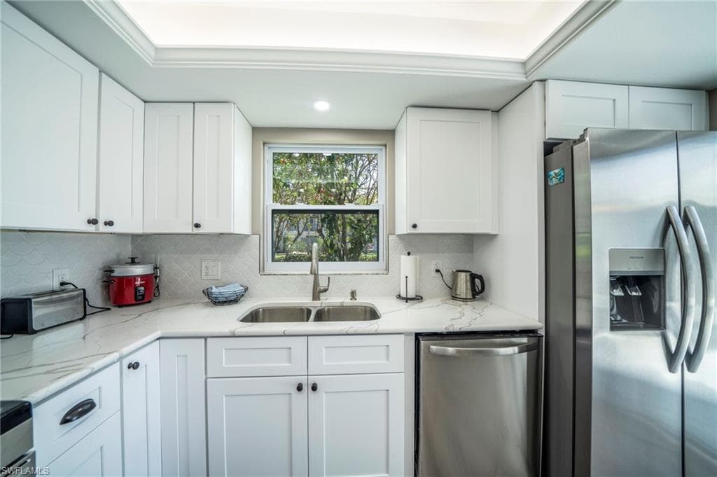 6304 Sugar Bush LN FORT MYERS, FL 33908