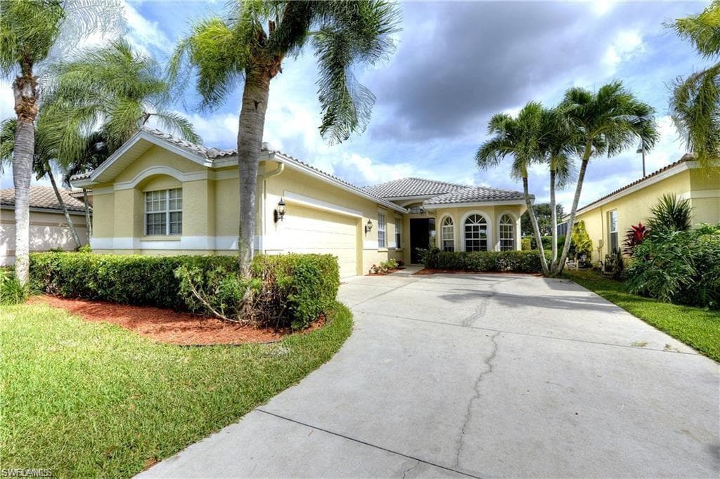 11286 Lakeland CIR FORT MYERS, FL 33913