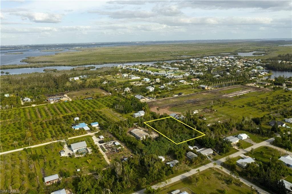 12233 Cristi WAY BOKEELIA, FL 33922