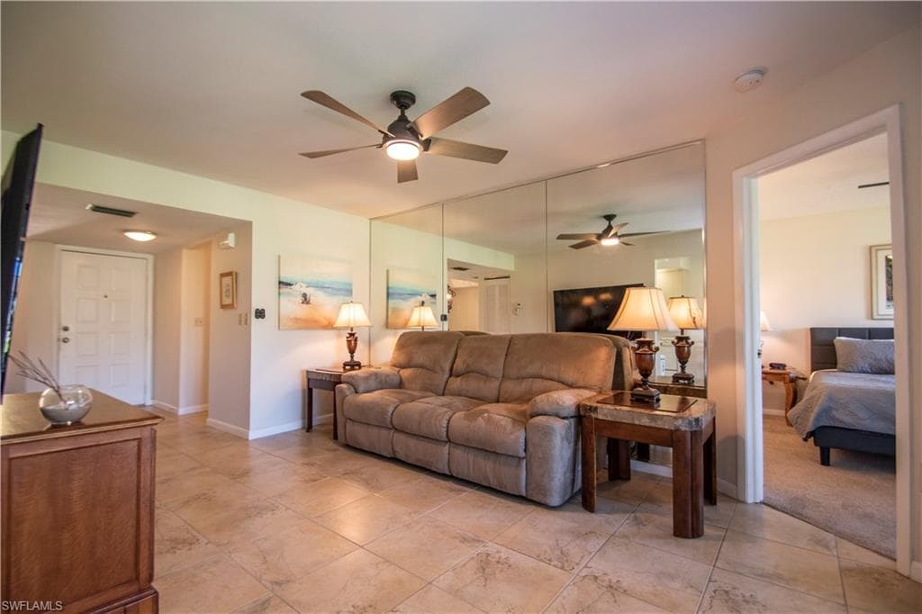 17260 Eagle TRCE 2 FORT MYERS, FL 33908