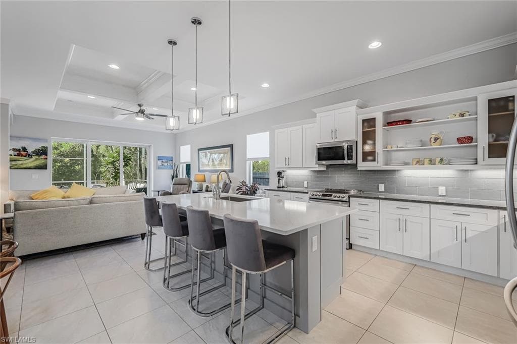 838 95th AVE N NAPLES, FL 34108
