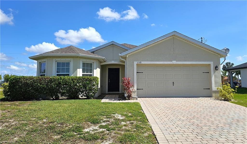 225 NW 10th TER CAPE CORAL, FL 33993