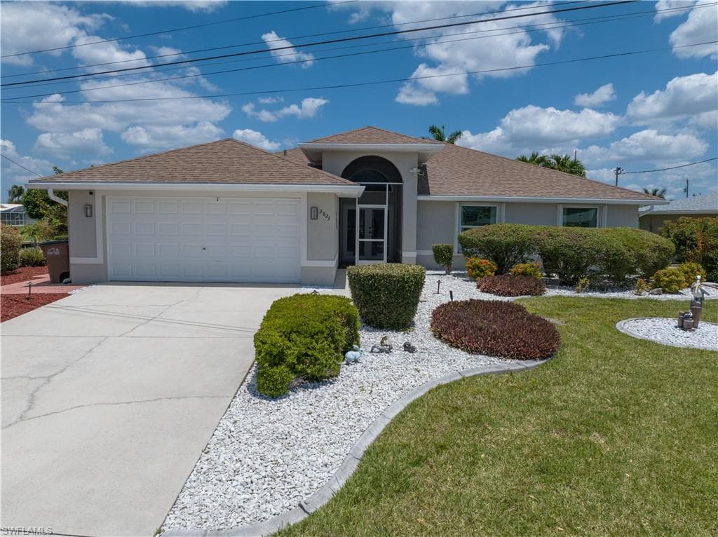 3823 SE 15th AVE CAPE CORAL, FL 33904
