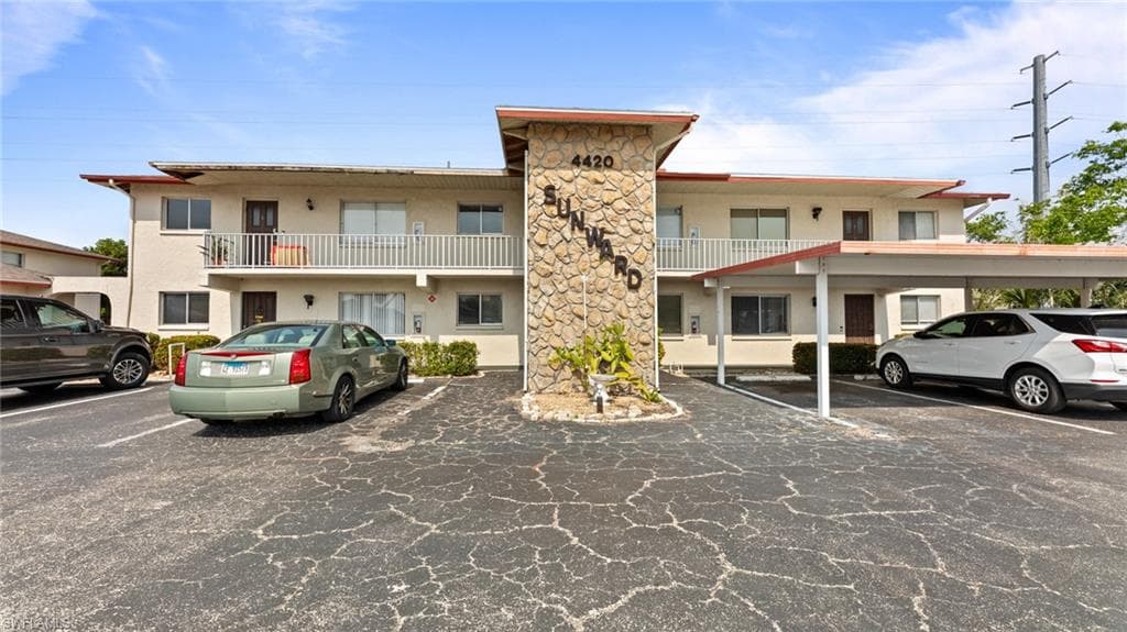 4420 Santa Barbara BLVD E 205 CAPE CORAL, FL 33914