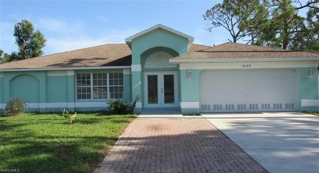 10122 Sunshine DR BONITA SPRINGS, FL 34135