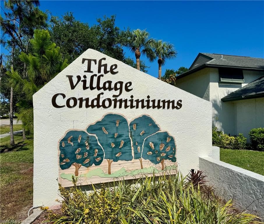 2135 Crystal DR 30 FORT MYERS, FL 33907
