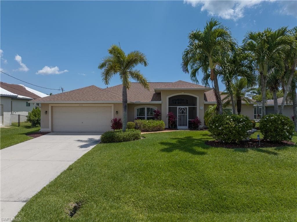 2412 SW 40th ST CAPE CORAL, FL 33914