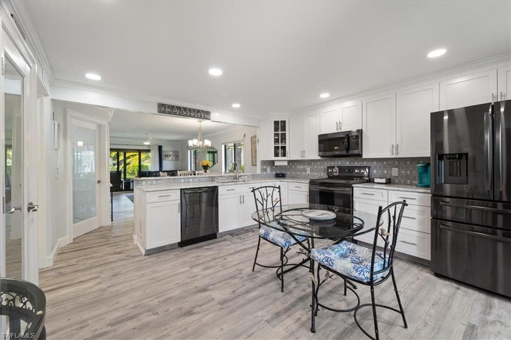 4973 Pepper CIR F106 NAPLES, FL 34113
