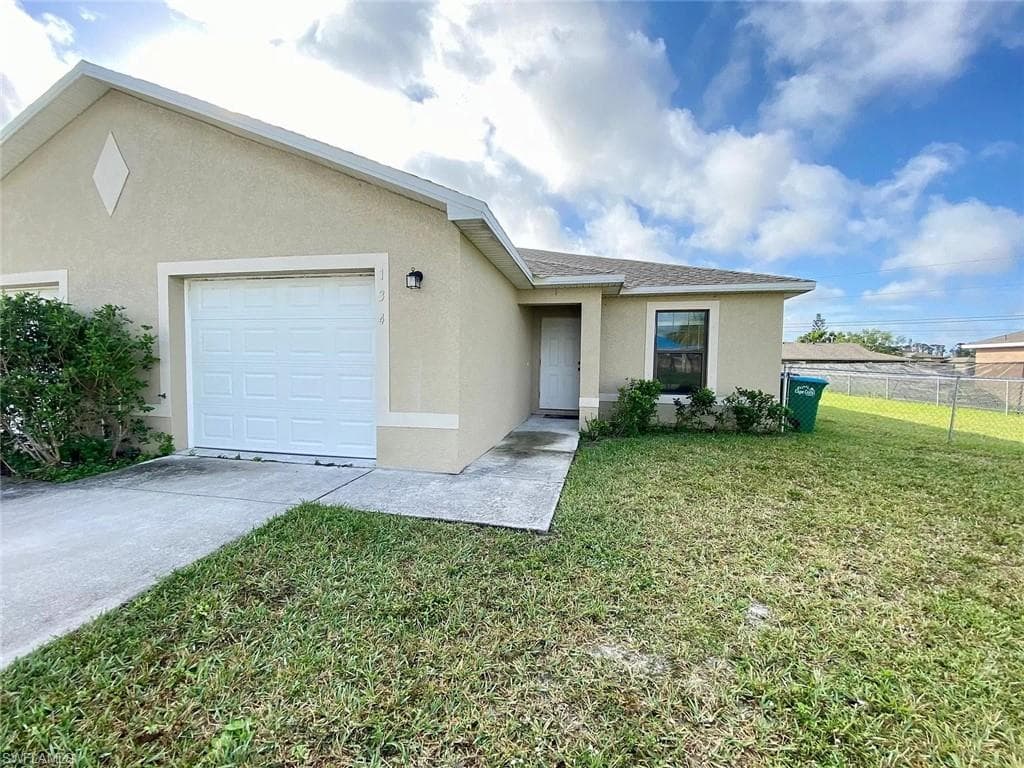134 SE 12th ST CAPE CORAL, FL 33990