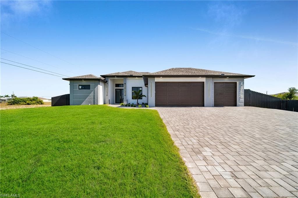 4313 Jacaranda PKWY W CAPE CORAL, FL 33993